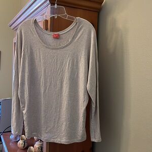 FEEL THE PIECE tan EUC top!